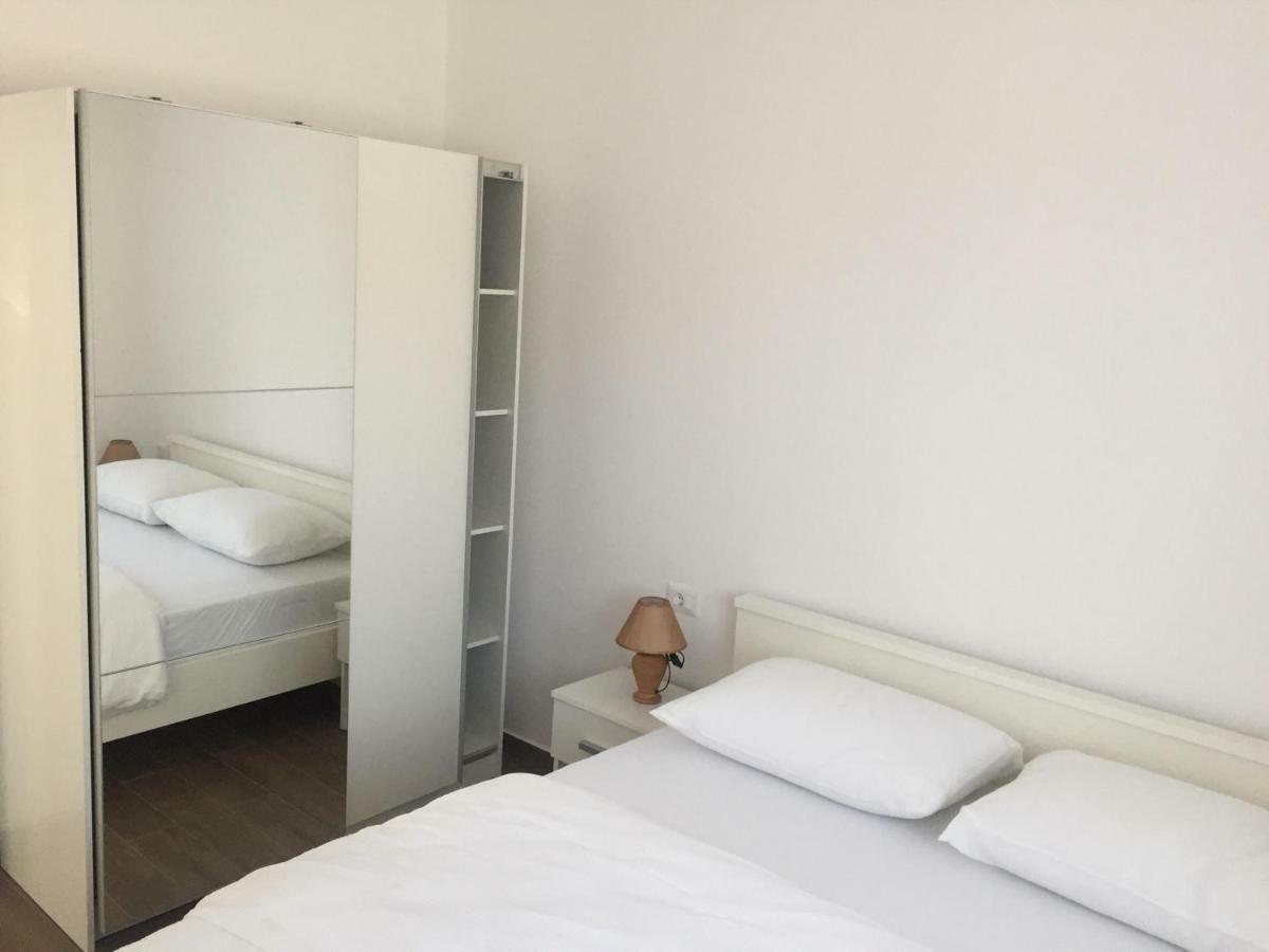 Appartement Bakovic à Funtana Extérieur photo